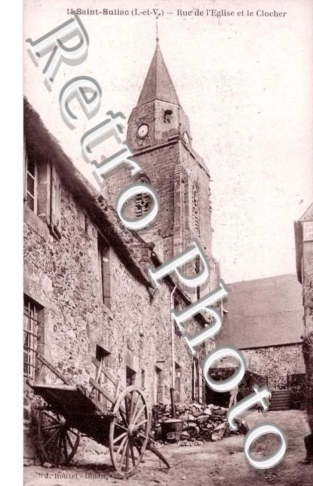 Rue de l'eglise et le clocher