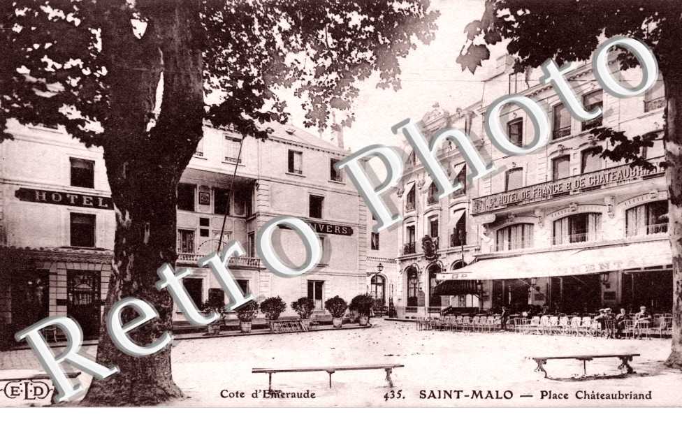 Place Chateaubriand