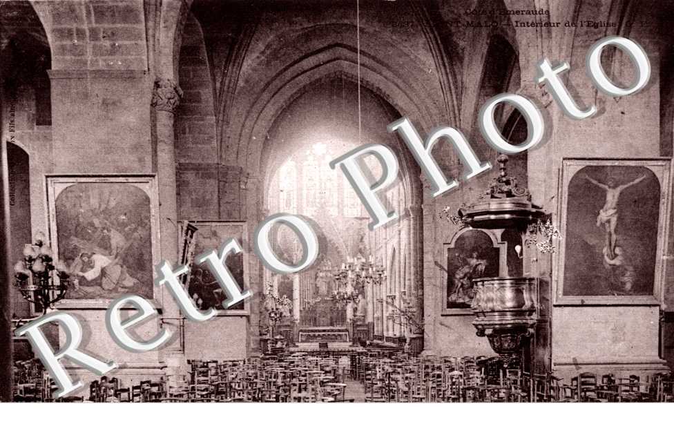 Interieur de l'Eglise