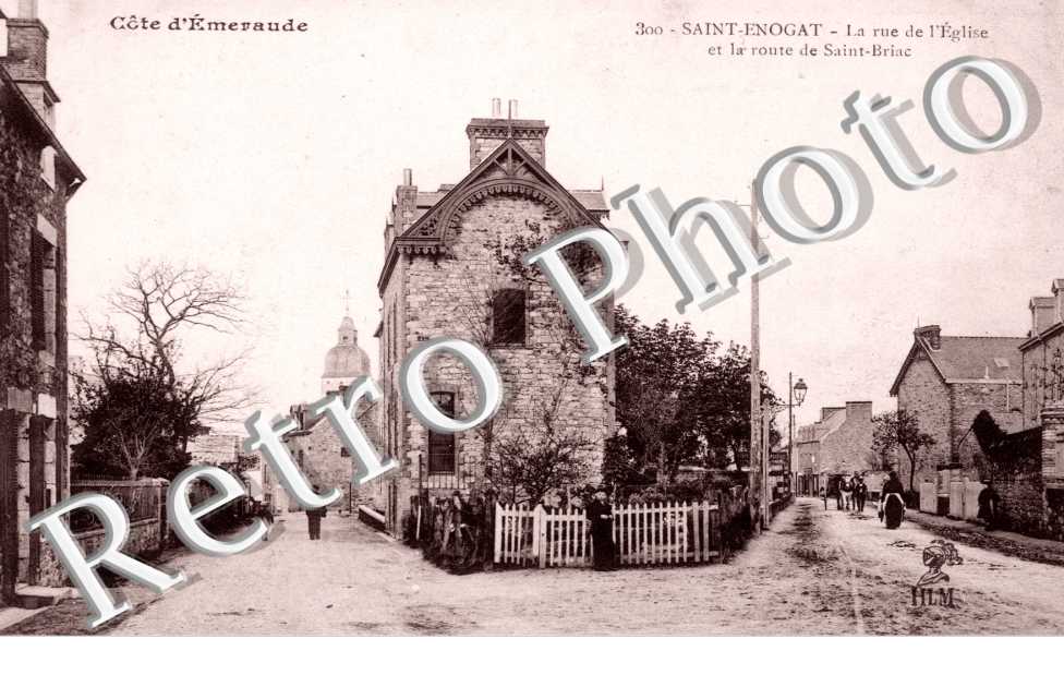La Rue de l'Eglise et la Route de Saint Briac