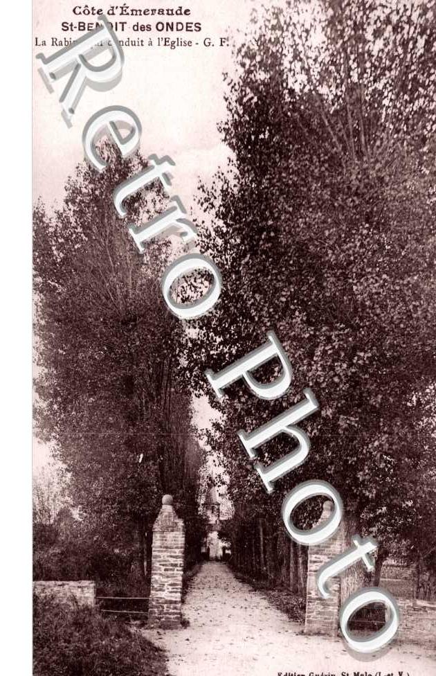 la rabine qui conduit a l'eglise