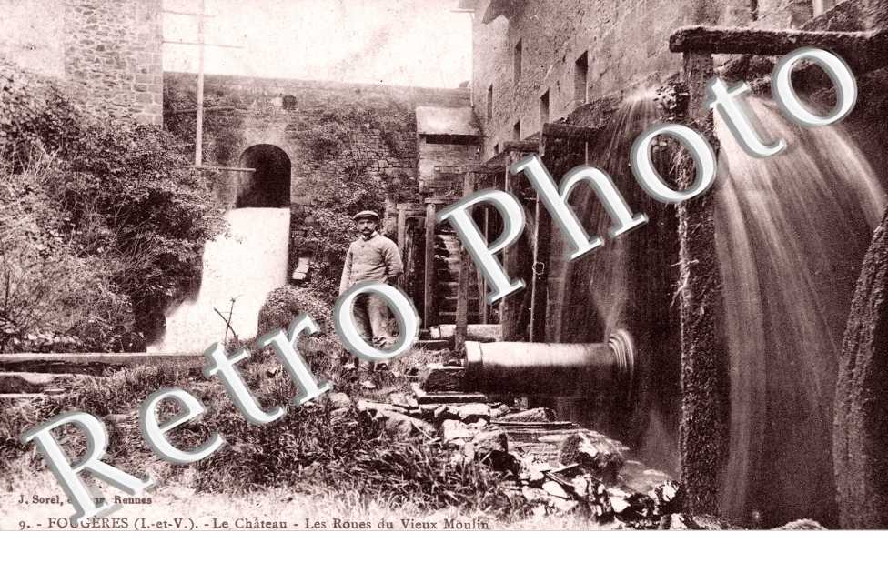 Le Chateau, les Roues du Vieux Moulin