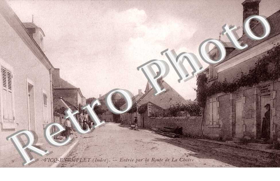Entree par la Route de La Chatre