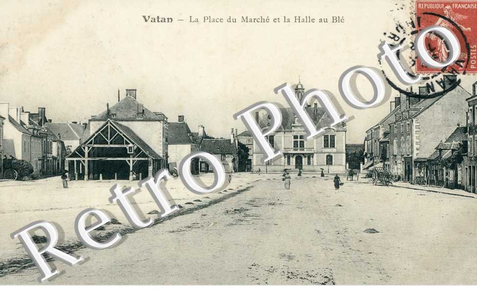 la Place du marche et la halle au ble