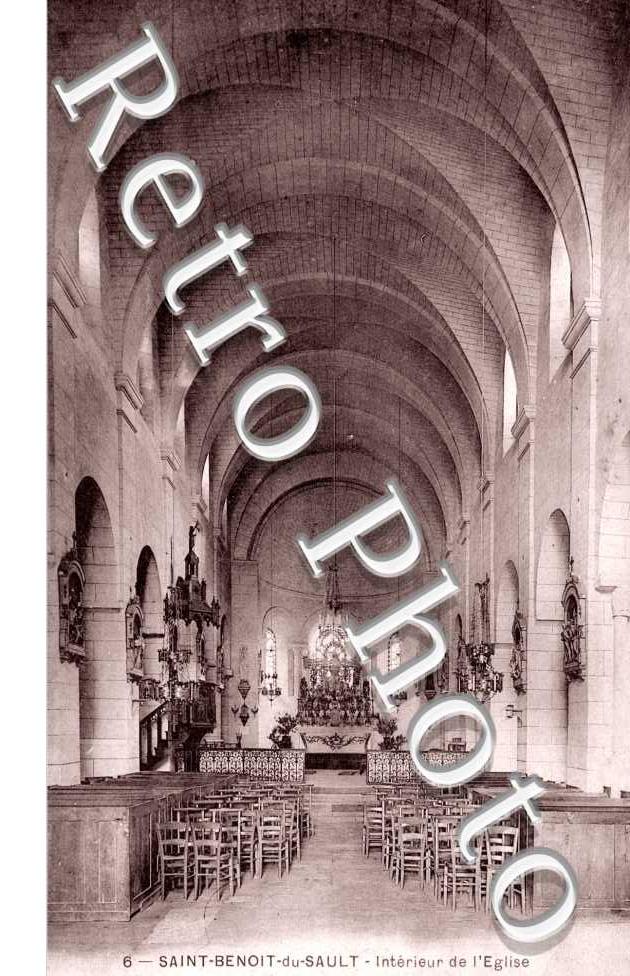 Interieur de l'eglise