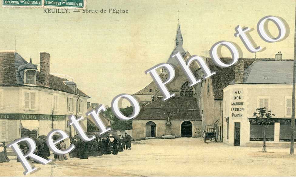 Sortie de l'Eglise