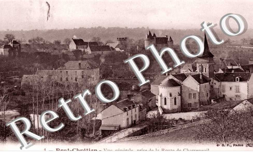 Vue generale prise de la route de Chasseneuil