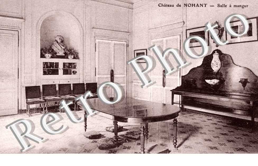 Le Chateau, Salle a Manger