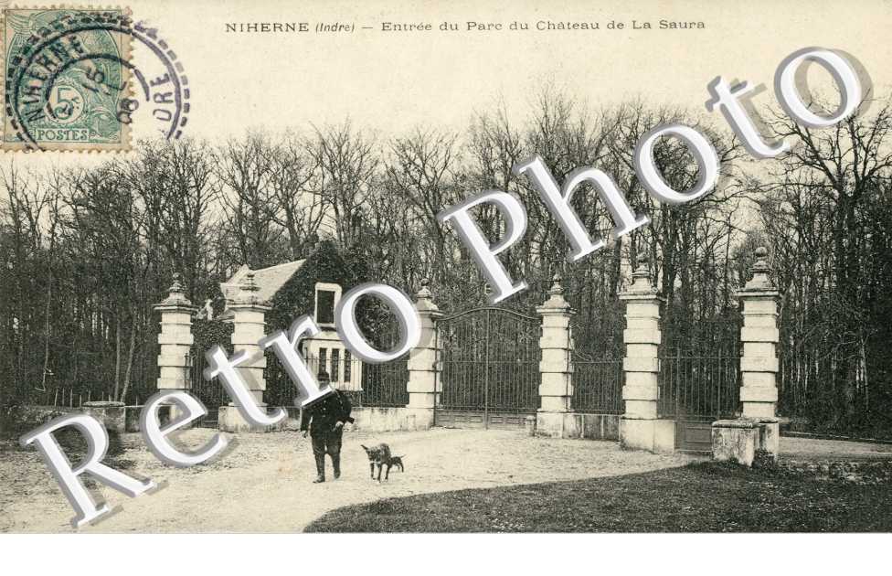 Entrée du Parc du Château de la Saura