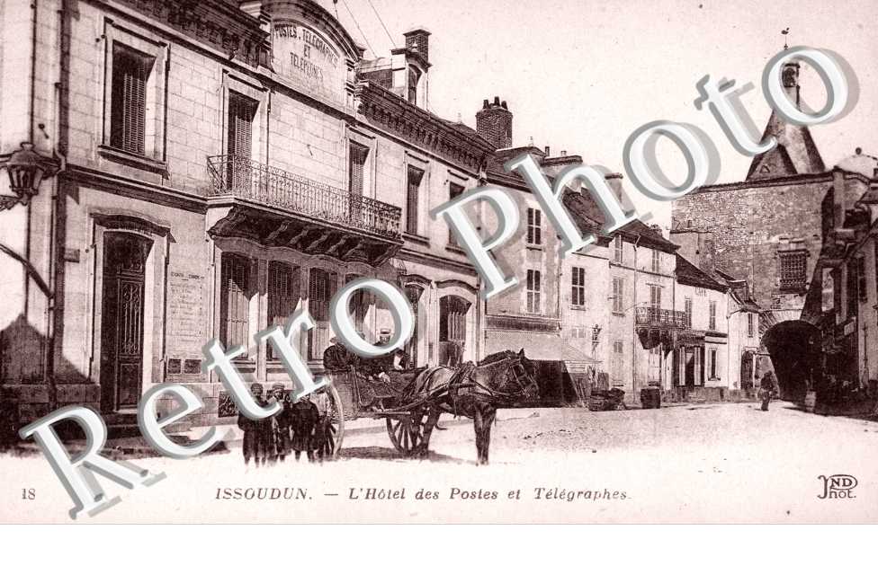 l'Hôtel des Postes et Télégraphes