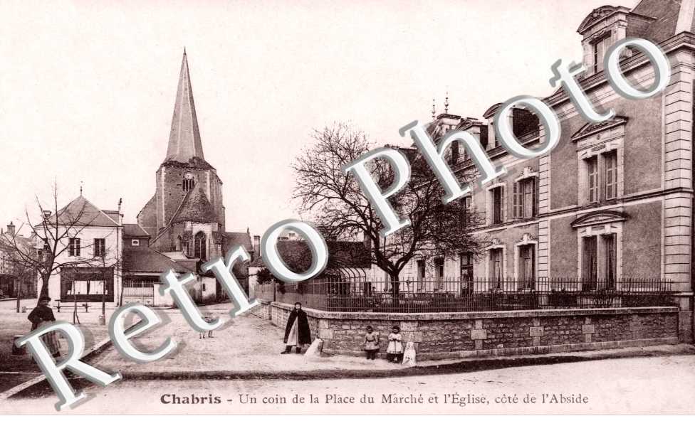 Un coin de la PLace du Marche, Cote de l'Abside