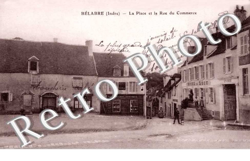 la place et la rue du commerce