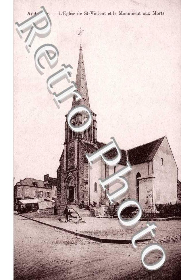 l'Eglise de Saint-Vincent et le Monument aux Morts