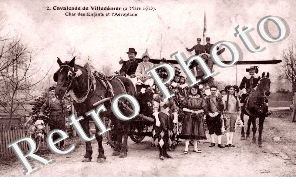 Cavalcade - Char des enfants et l'aeroplane  - folklore