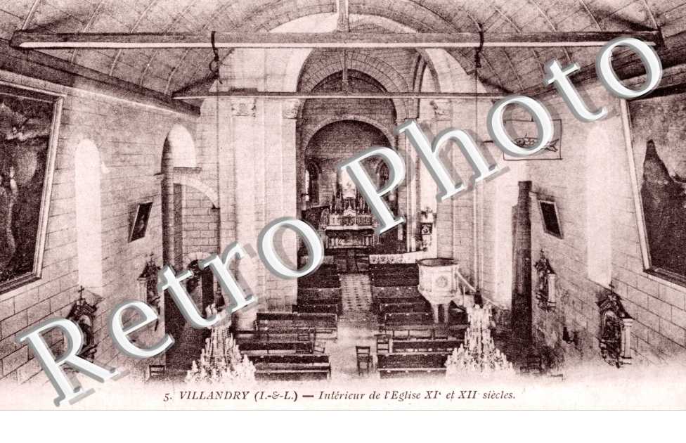interieur de l'eglise