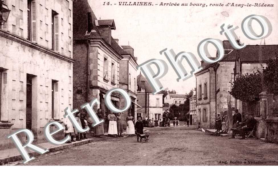Arrivee au bourg - Route d'Azay-le-rideau