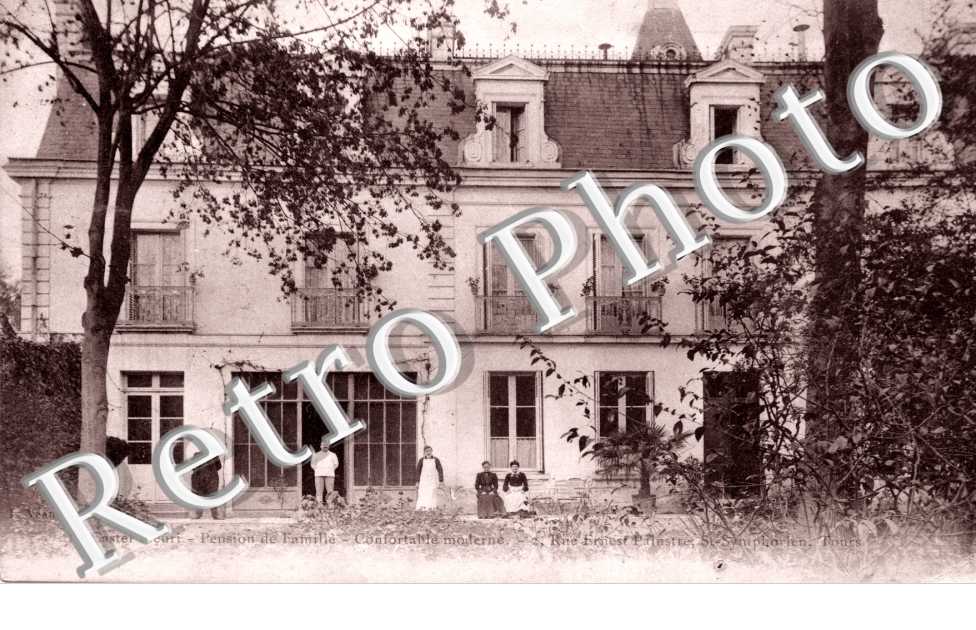 le Castel Fleuri Pension de Famille 2 rue Ernest Palustre SAINT SYMPHORIEN