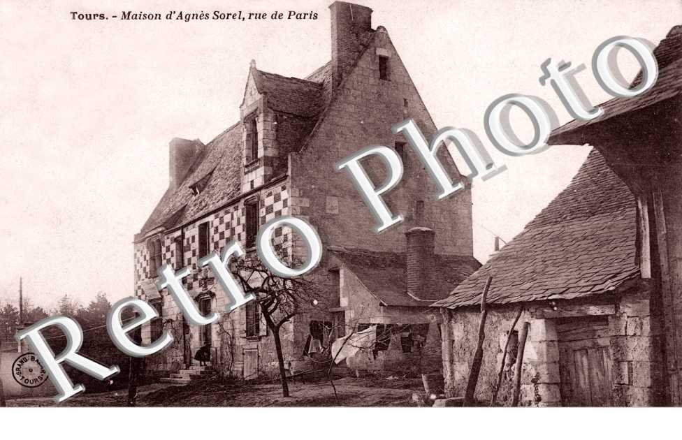 rue de PARIS Maison d'Agnes Sorel