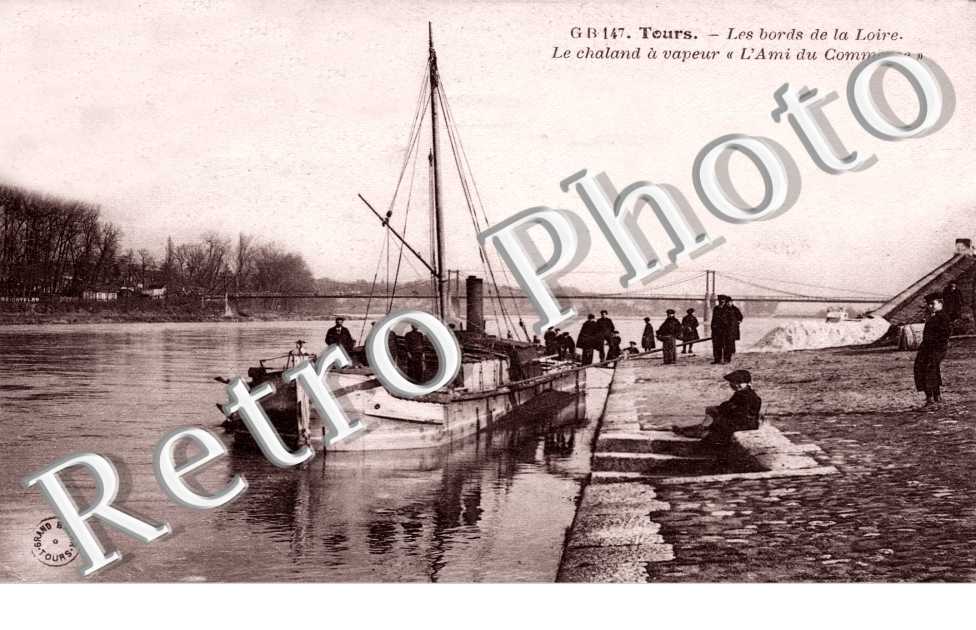 les bords de la Loire - le chaland a vapeur