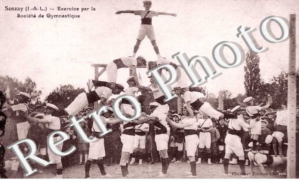 Exercices par la Société de Gymnastique