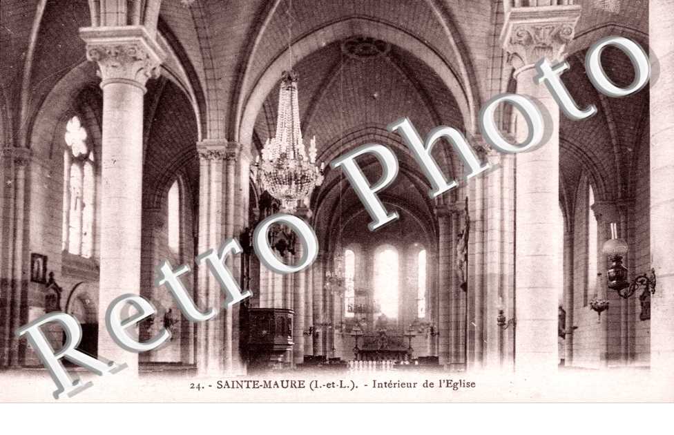Interieur de l'eglise