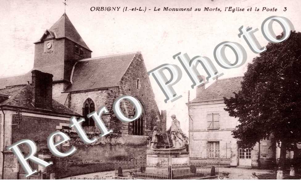 Le Monument aux Morts, l'Eglise et la Poste