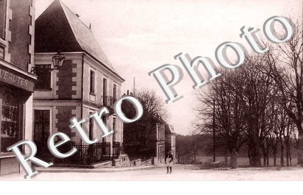 La mairie et la poste