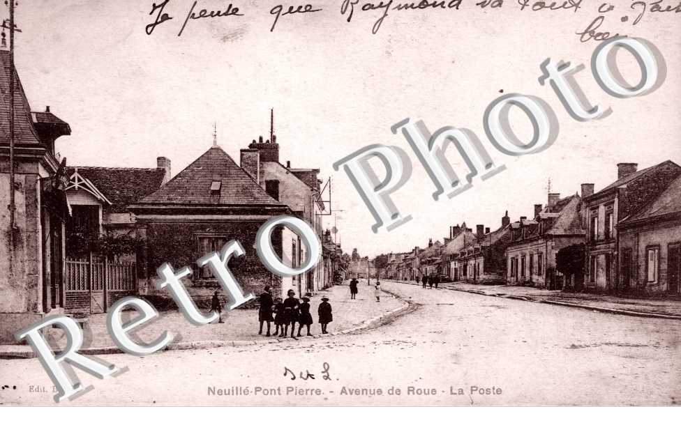 Avenue de Roue, La Poste
