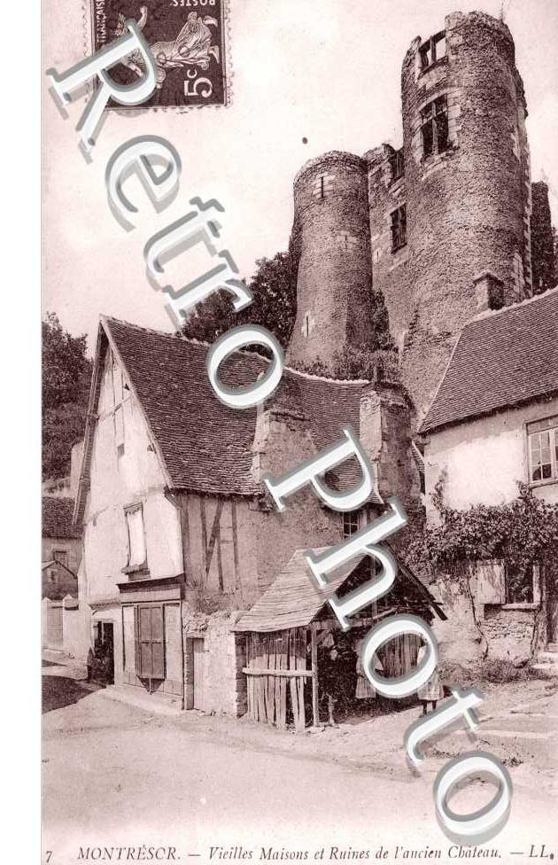 Vieille Maison et Ruines de l'ancien Chateau