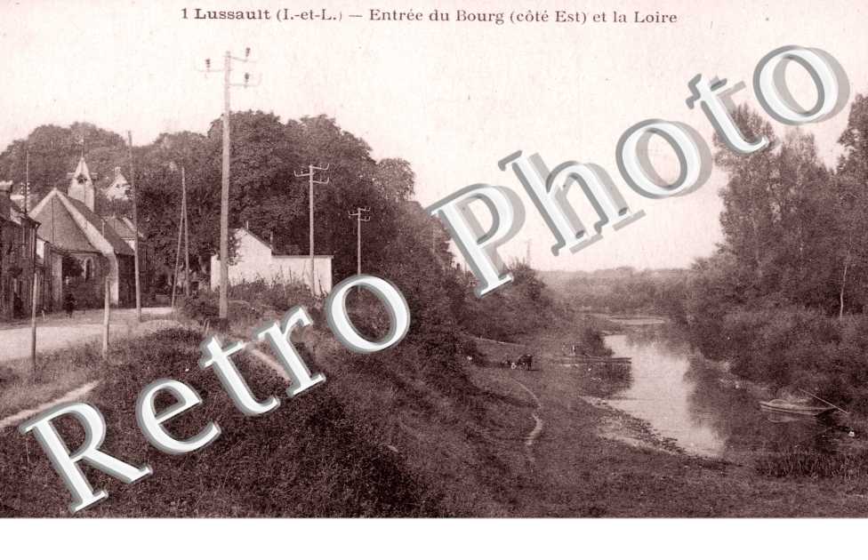 Entree du Bourg et la Loire