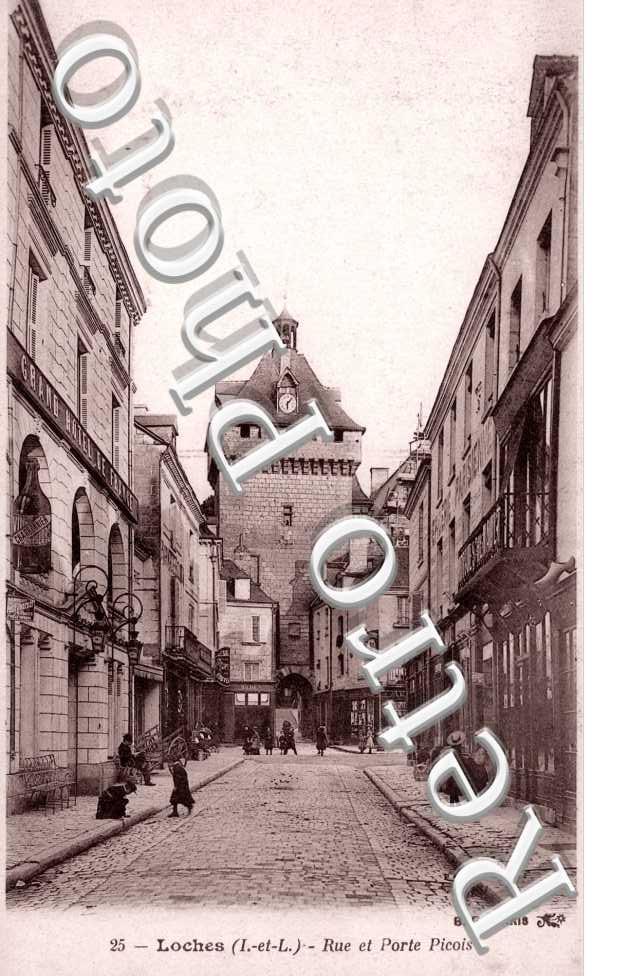 Rue et Porte Picois