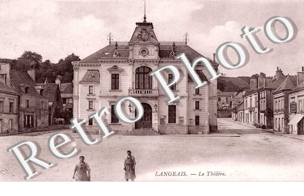 Le Theatre
