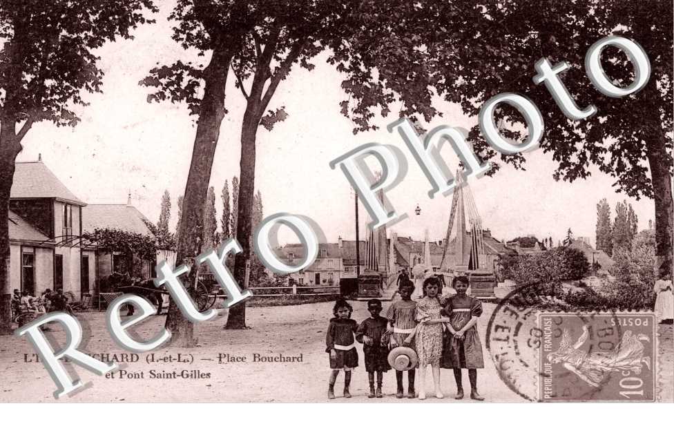 Place Bouchard et Pont Saint-Gilles