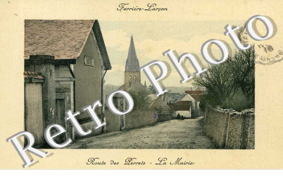 Route des Perrets - la mairie