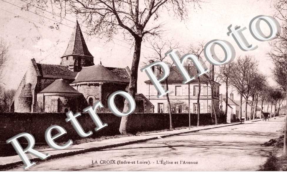 L'eglise et l'avenue