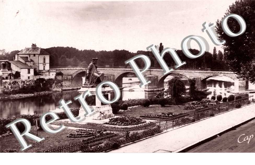 Statue et Pont
