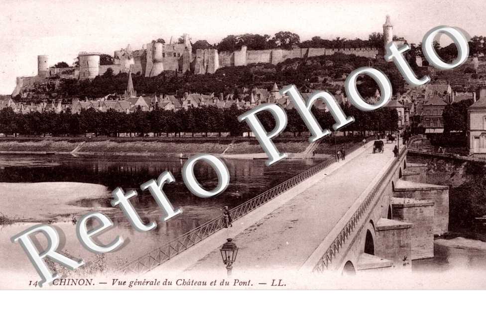 vue generale du chateau et du pont