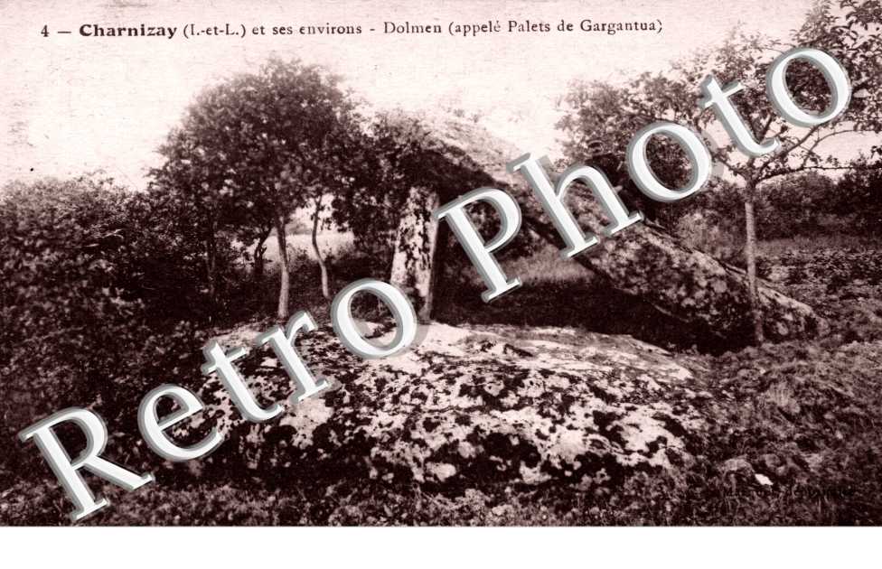 charnizay et ses environs - Dolmen (appele Palets de Gargantua)