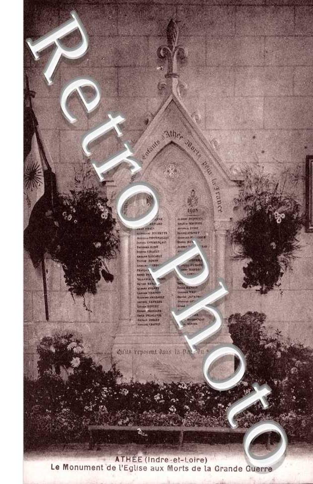 Le Chateau de Chesnaye - l'Entree