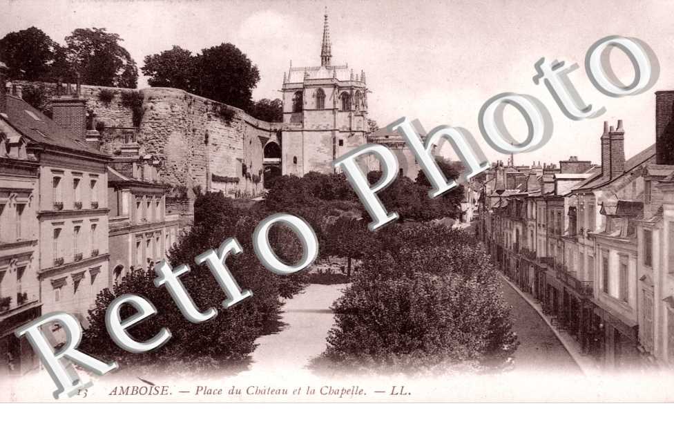 place du Chateau et la Chapelle