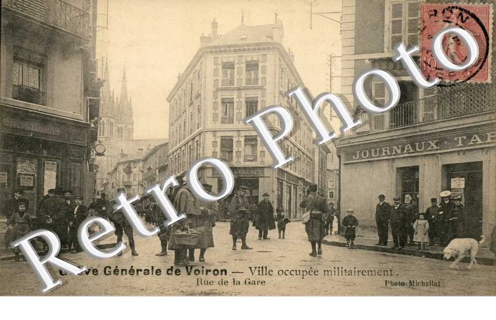 Ville occupee militairement, Rue de la Gare, Greve Generale de Voiron