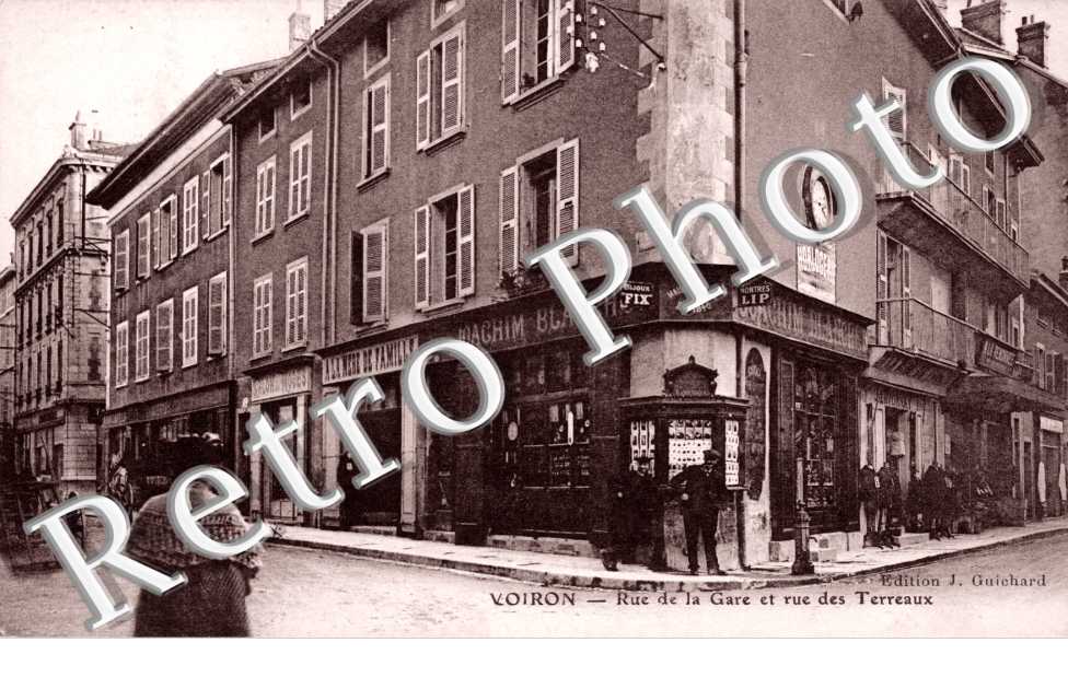 rue de la gare et rue des Terreaux