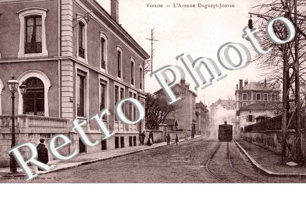 l'Avenue Dugueyt-Jouvin