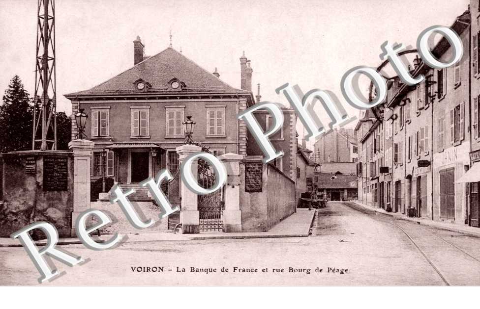 la Banque de France et Rue Bourg de Peage