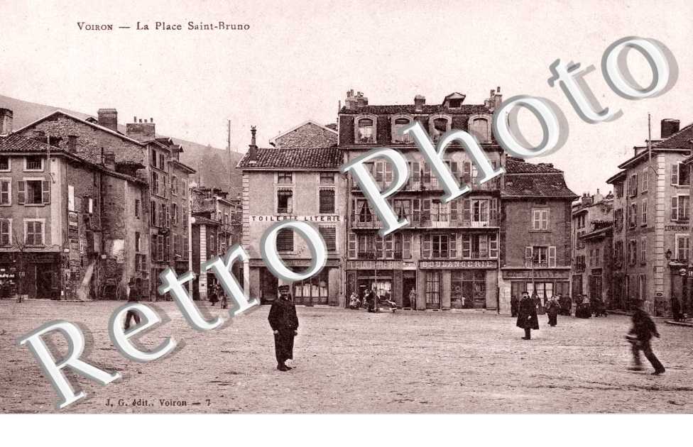 la Place Saint-Bruno