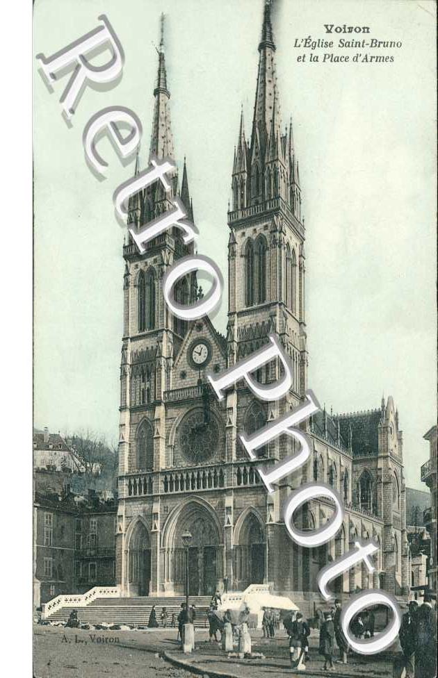 Eglise Saint Bruno et la Place d'Armes