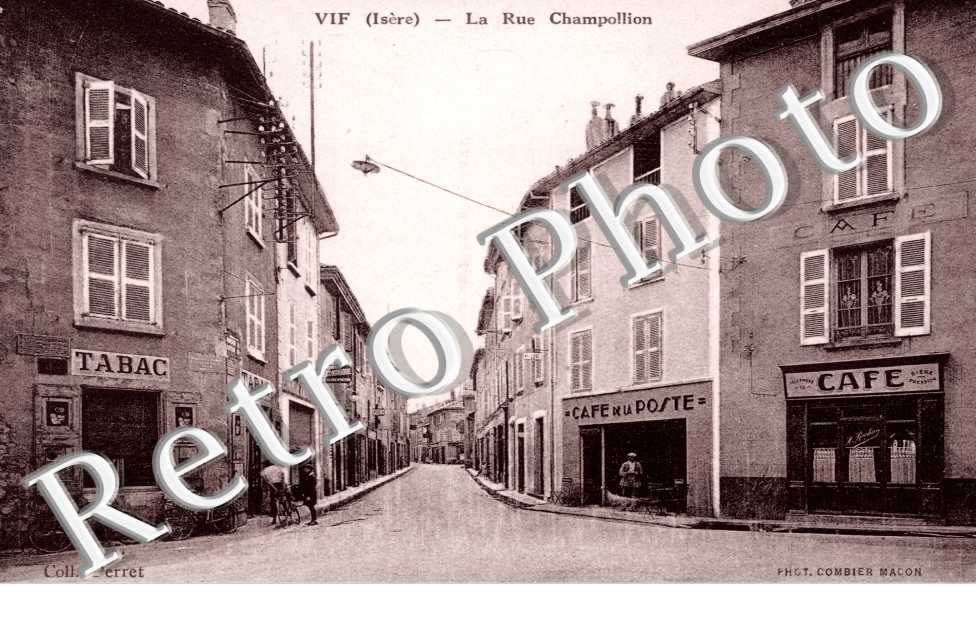 la rue Champollion