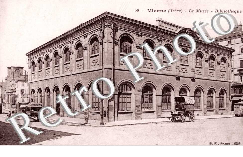 Musee et bibliotheque