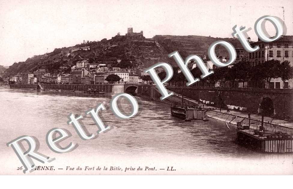 Vue du Fort de la Batie prise du Pont