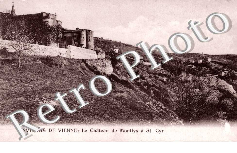 Le Chateau de Montlys